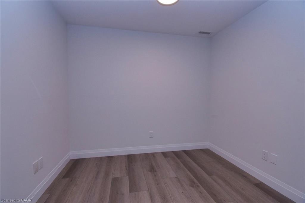 306-153 Wilson Street W Property Photo 23