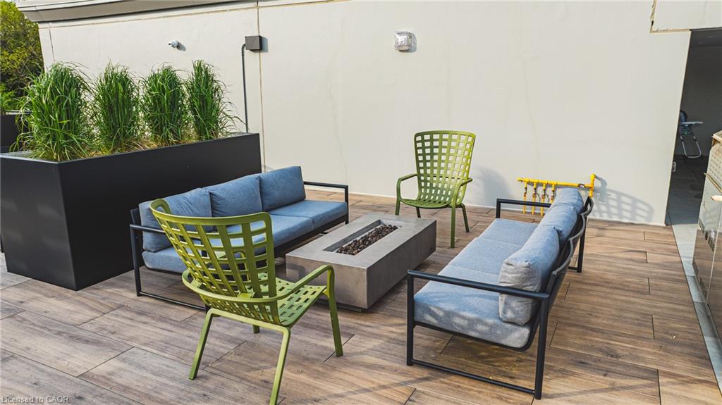 306-153 Wilson Street W Property Photo 43