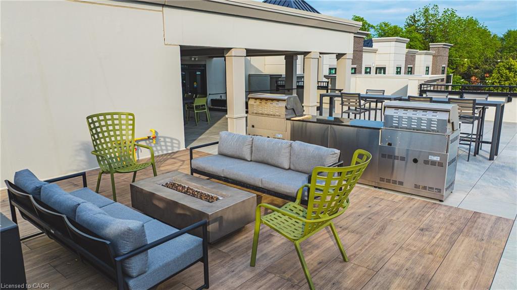 306-153 Wilson Street W Property Photo 44