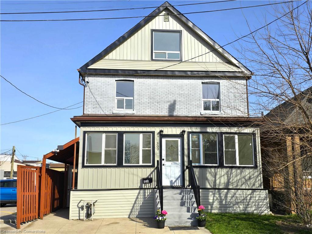 1-300 Balmoral Avenue N Property Photo