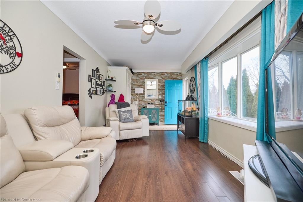 42 Louth Street Property Photo 7