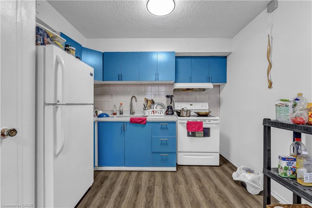 517-4673 Jane Street Property Photo 14