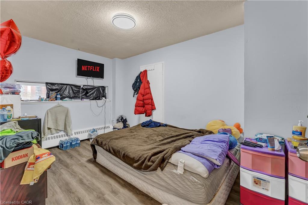 517-4673 Jane Street Property Photo 17