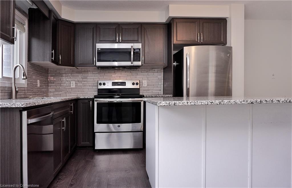 58 Meadowridge Street Property Photo 5