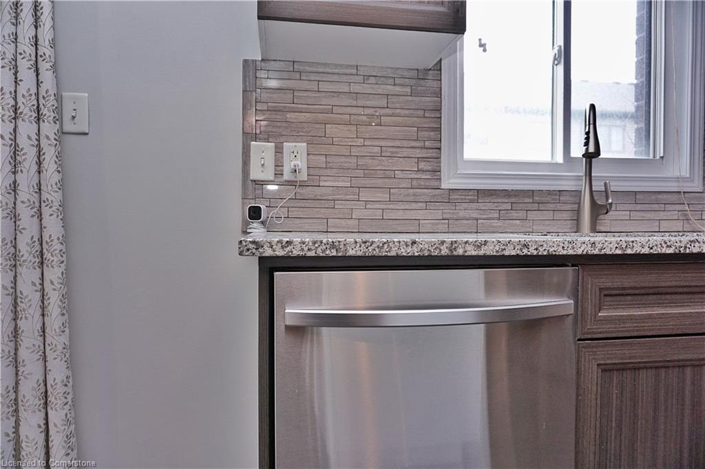 58 Meadowridge Street Property Photo 20