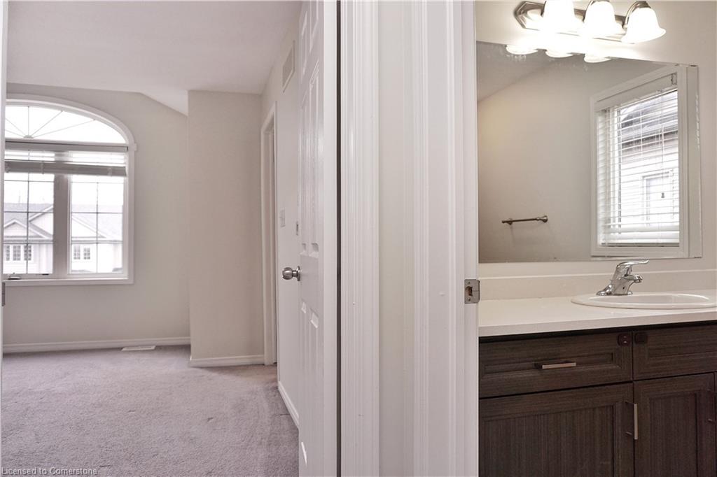 58 Meadowridge Street Property Photo 25