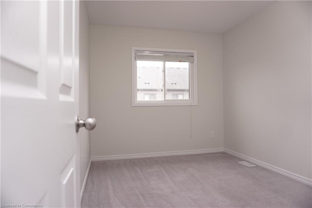 58 Meadowridge Street Property Photo 32