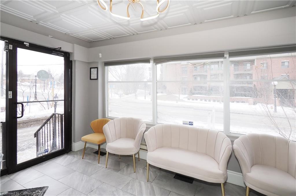 561 Queen Street S Property Photo 4