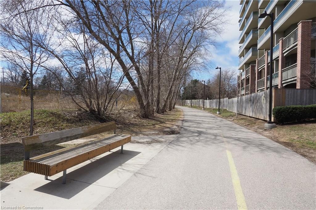 561 Queen Street S Property Photo 34