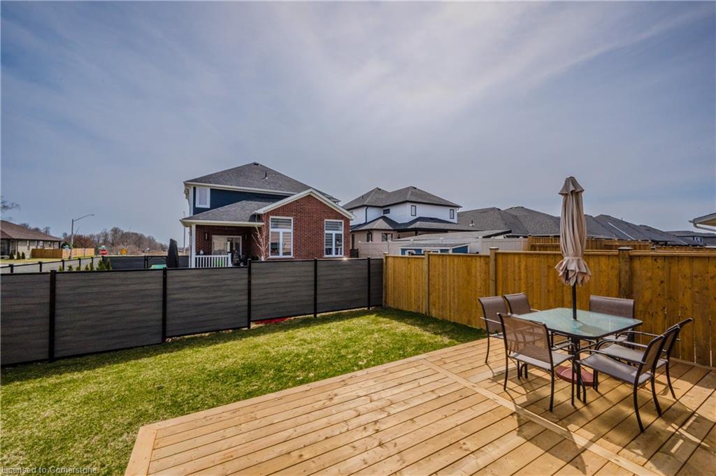 124 Woodberry Crescent Property Photo 32