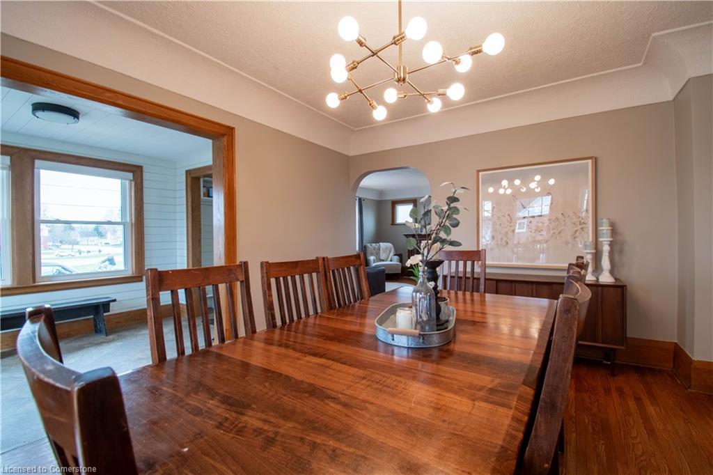 34 Venison Street W Property Photo 8