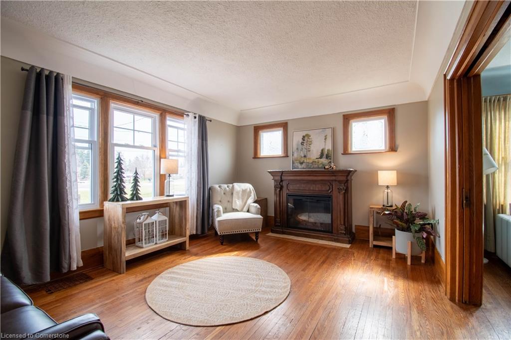 34 Venison Street W Property Photo 9