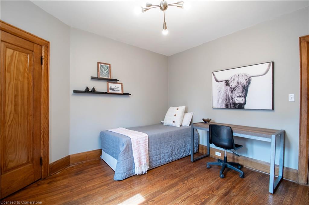 34 Venison Street W Property Photo 12