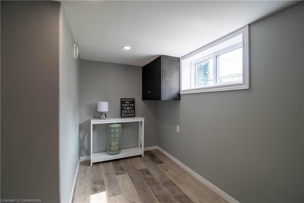 34 Venison Street W Property Photo 22