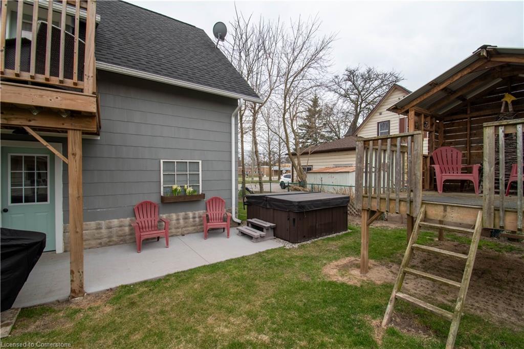 34 Venison Street W Property Photo 27