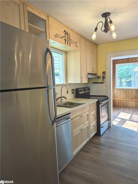 388 Edgehill Drive Property Photo 9
