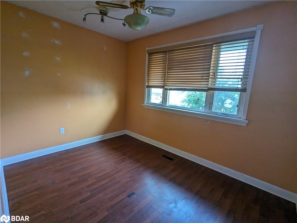 388 Edgehill Drive Property Photo 12