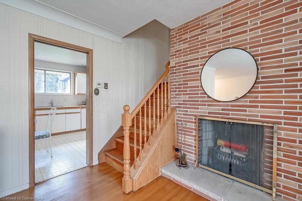 363 East Side Crescent Property Photo 16