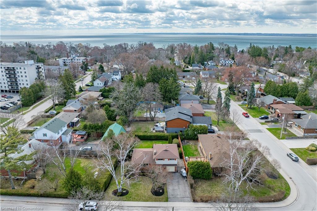 363 East Side Crescent Property Photo 40