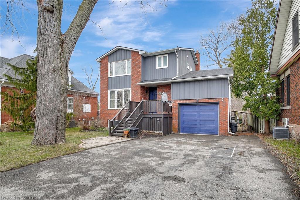 428 Westminster Drive S Property Photo