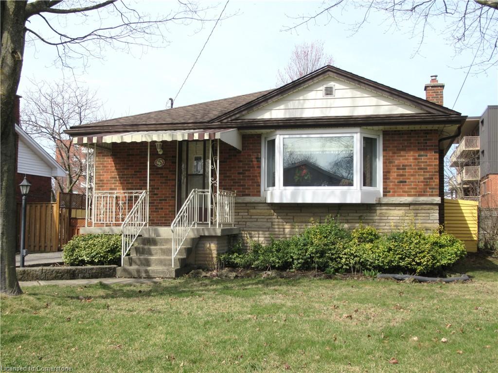 253 Huntington Real Estate Listings Main Image