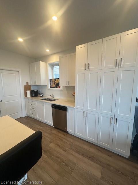 13 Erie Court Property Photo 5