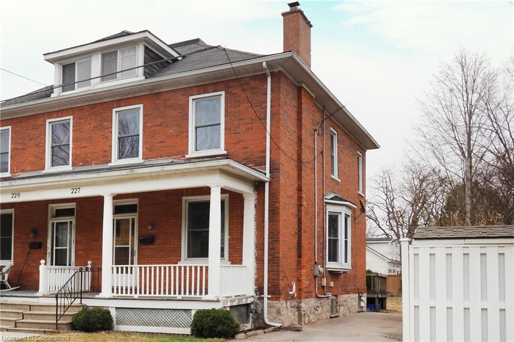 227 Waterloo Street N Property Photo