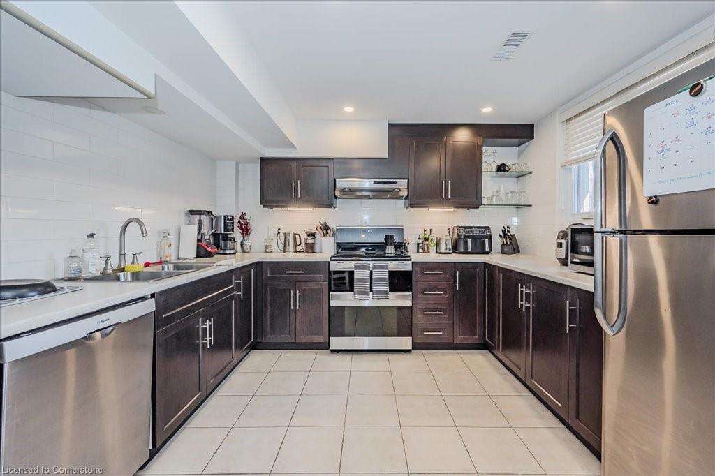 8 Fernbank Place Property Photo