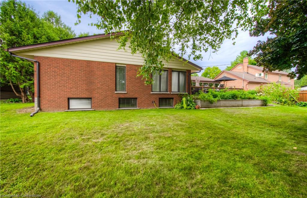 15 Hawthorne Road Property Photo 44