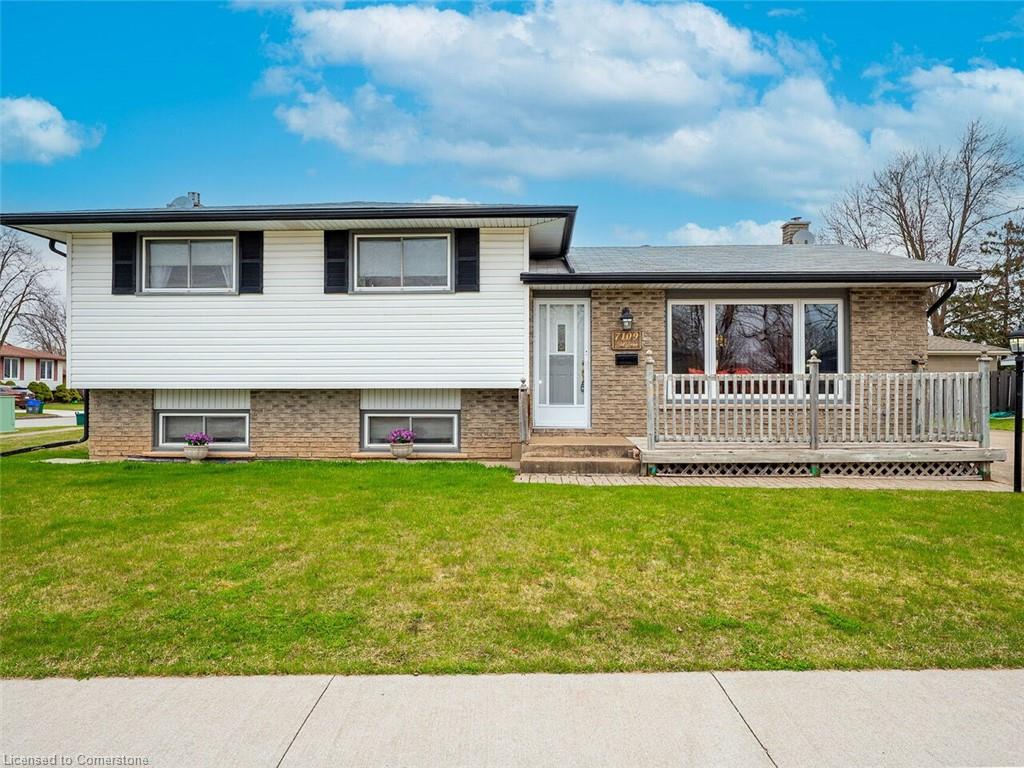 221 Marineland Real Estate Listings Main Image