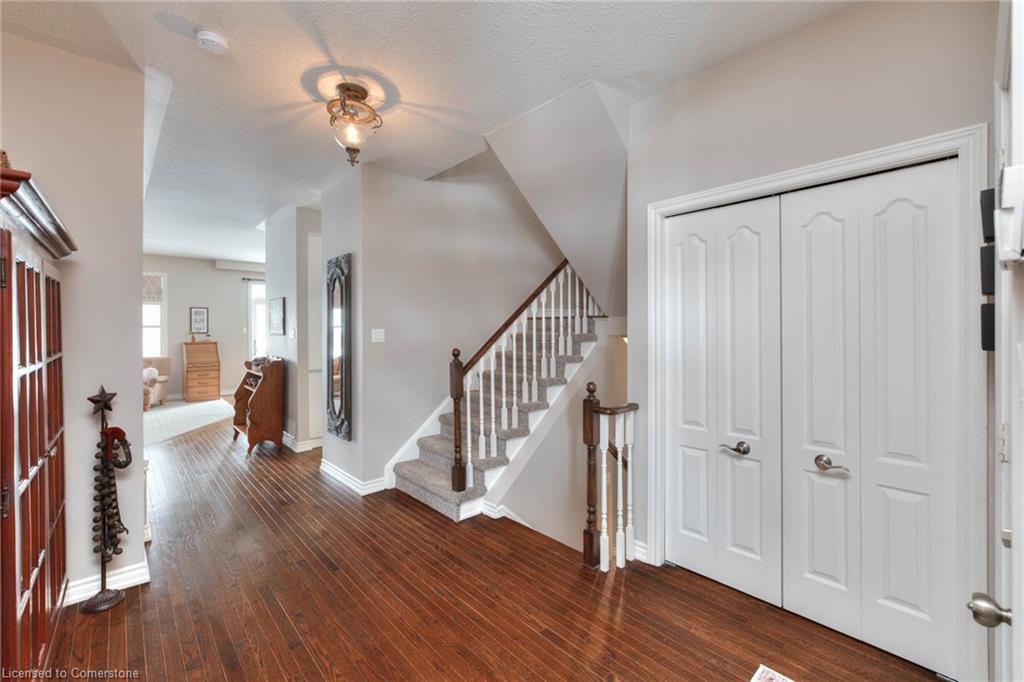 118 Autumn Ridge Trail Property Photo 6