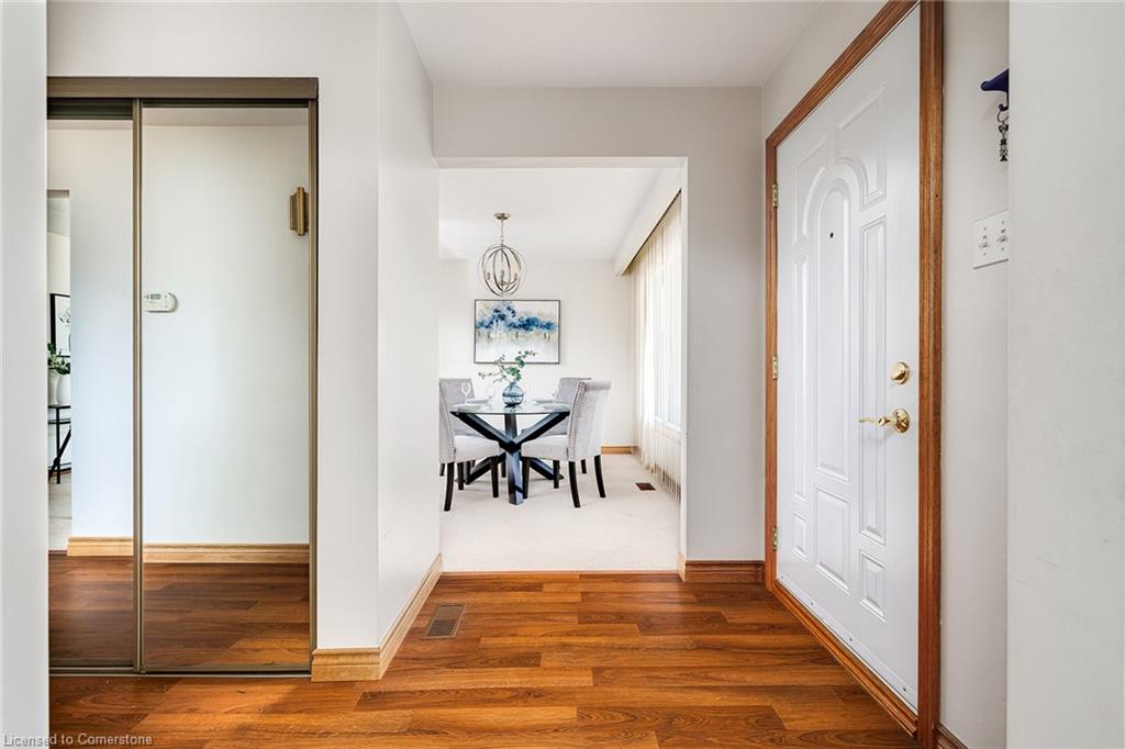 100 Hadeland Avenue Property Photo 9