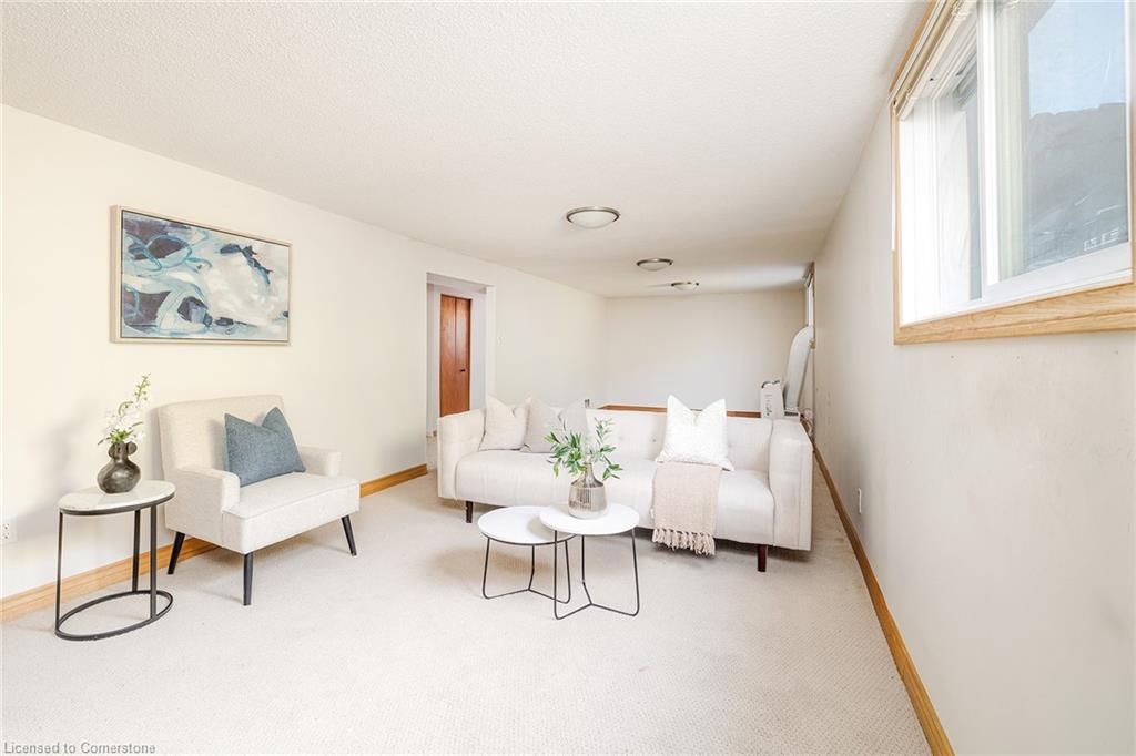 100 Hadeland Avenue Property Photo 18