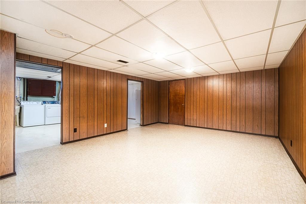 100 Hadeland Avenue Property Photo 19