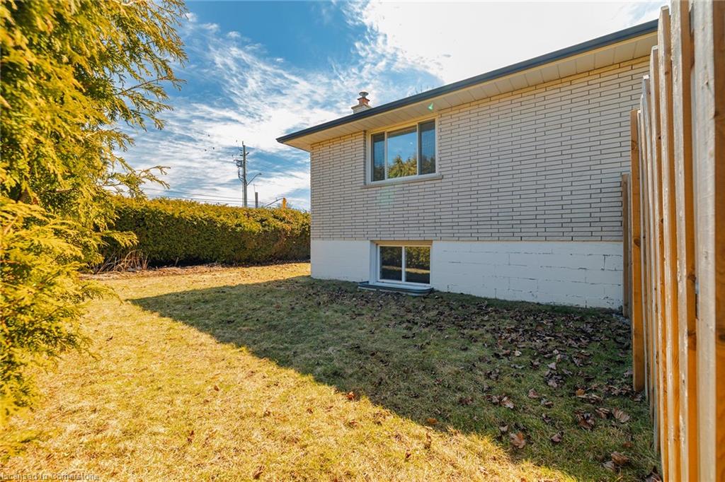 100 Hadeland Avenue Property Photo 29