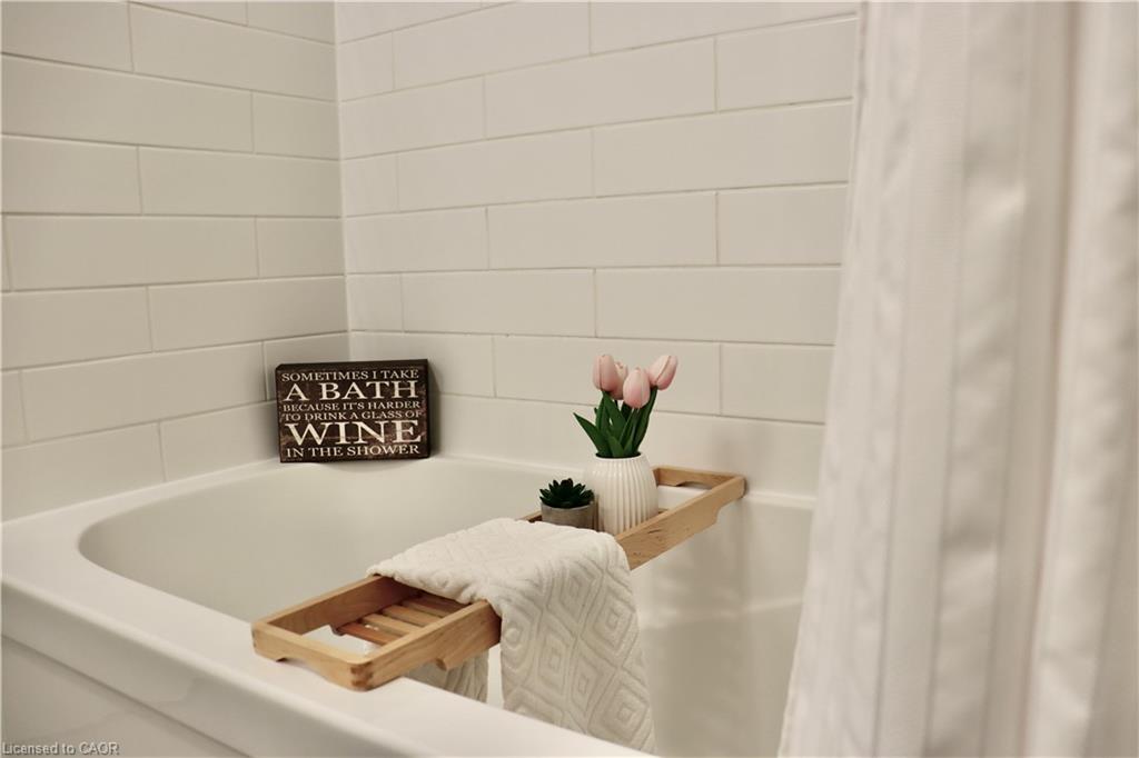 903-108 Garment Street Property Photo 28