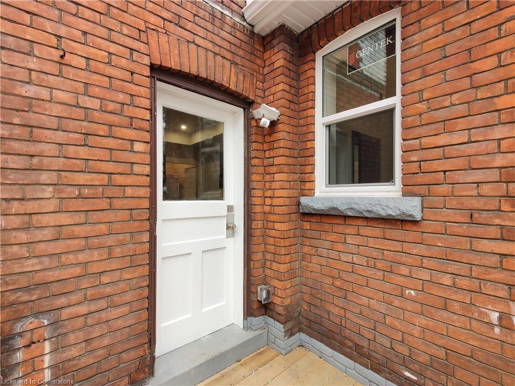 1-134 Ontario Avenue Property Photo