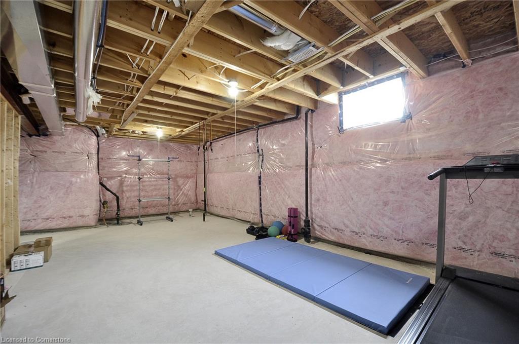 16-550 Grey Street Property Photo 23