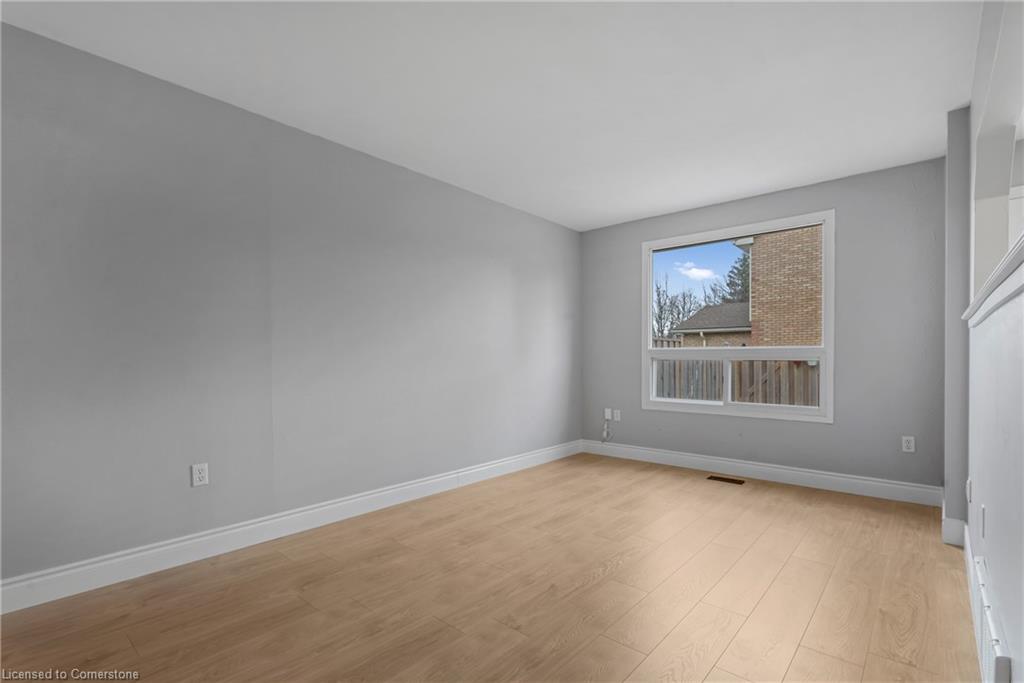 33-1350 Limeridge Road E Property Photo 6