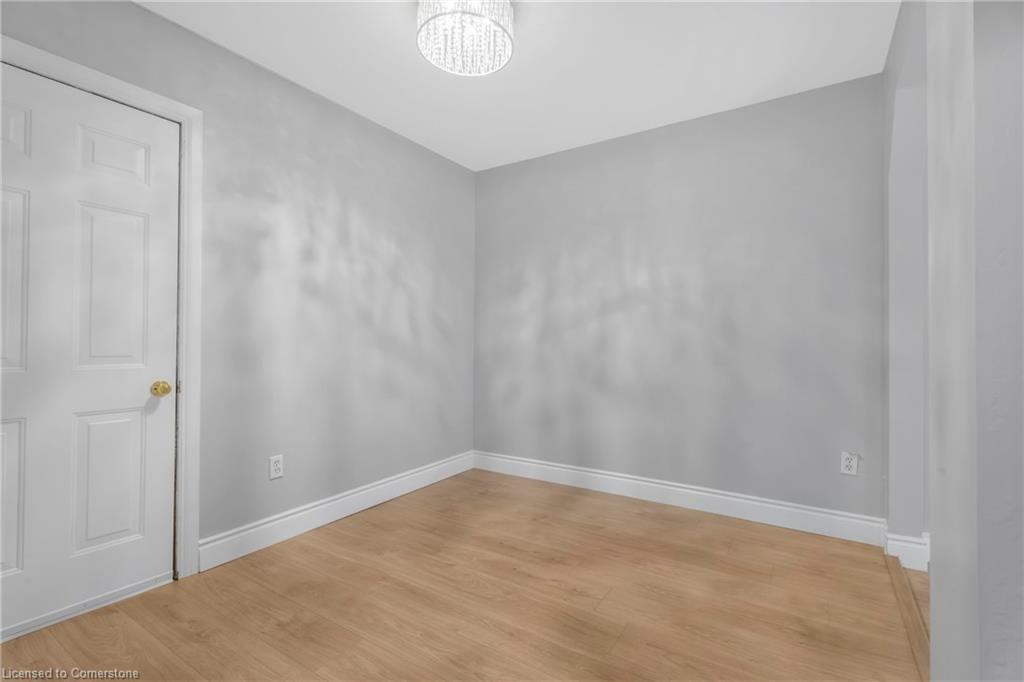 33-1350 Limeridge Road E Property Photo 9
