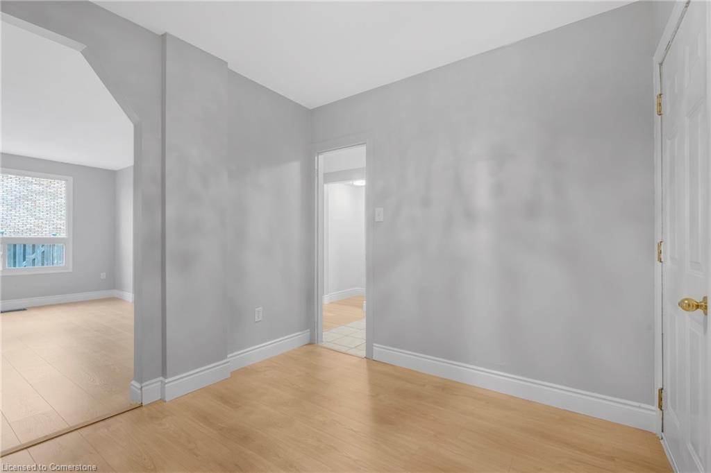 33-1350 Limeridge Road E Property Photo 11