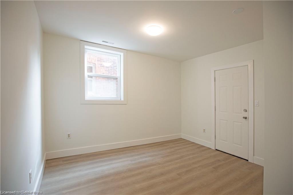 1-49 Fairleigh Avenue S Property Photo 10