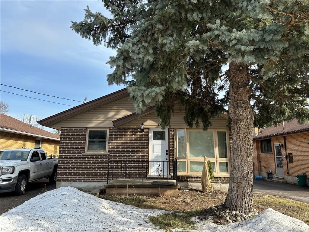 27 Winslow Drive Property Photo