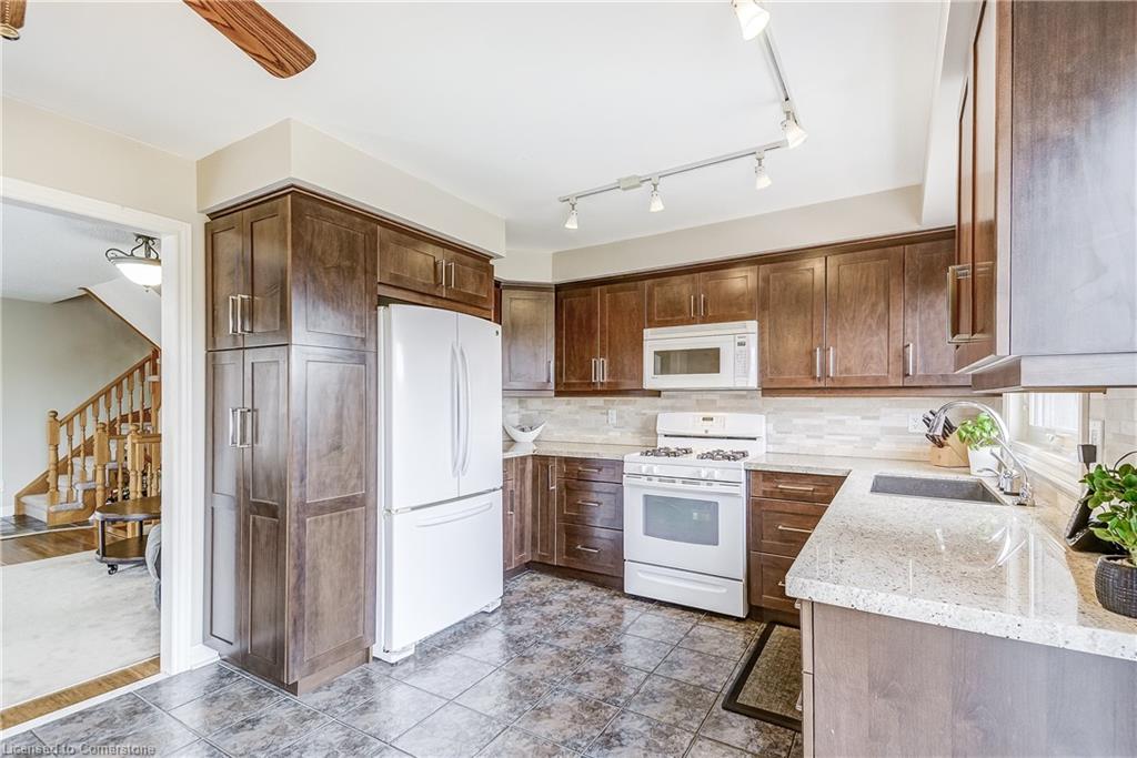 30 Kildonan Crescent Property Photo 10