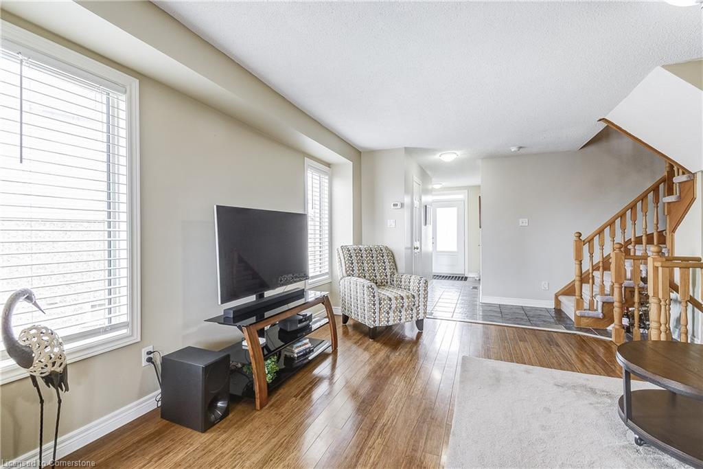 30 Kildonan Crescent Property Photo 13