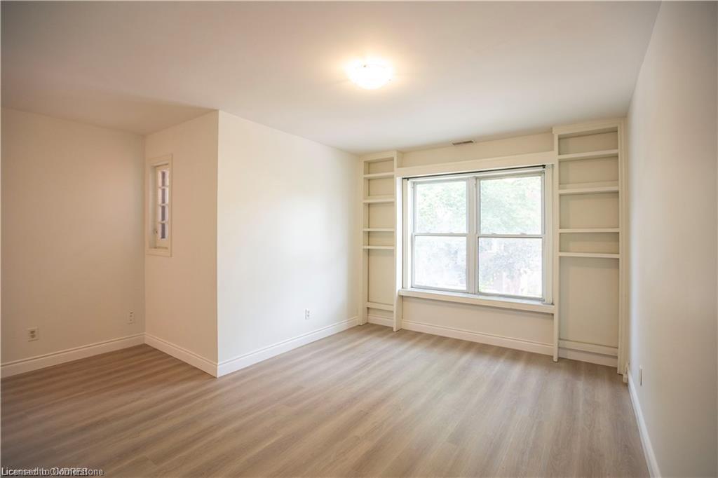 2-49 Fairleigh Avenue Property Photo 3
