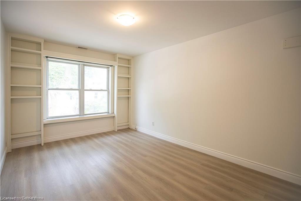 2-49 Fairleigh Avenue Property Photo 4