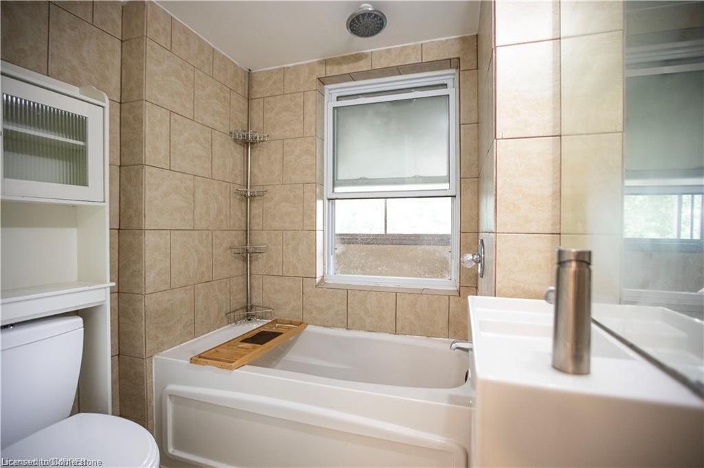 2-49 Fairleigh Avenue Property Photo 7