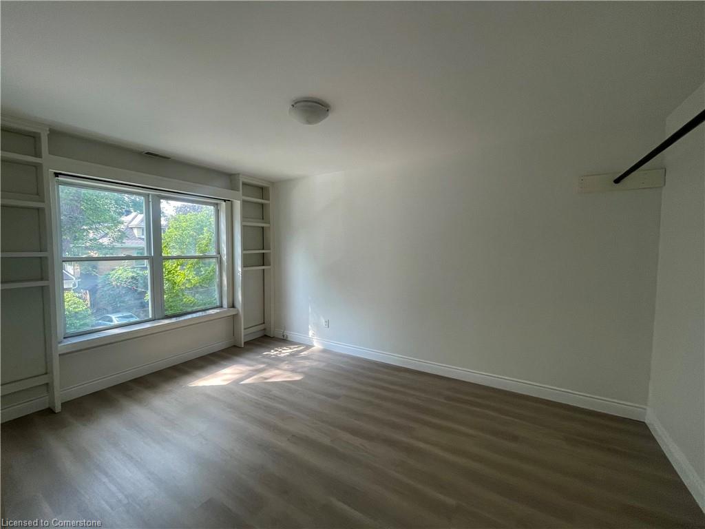 2-49 Fairleigh Avenue Property Photo 12