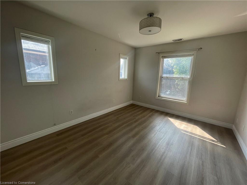 2-49 Fairleigh Avenue Property Photo 13